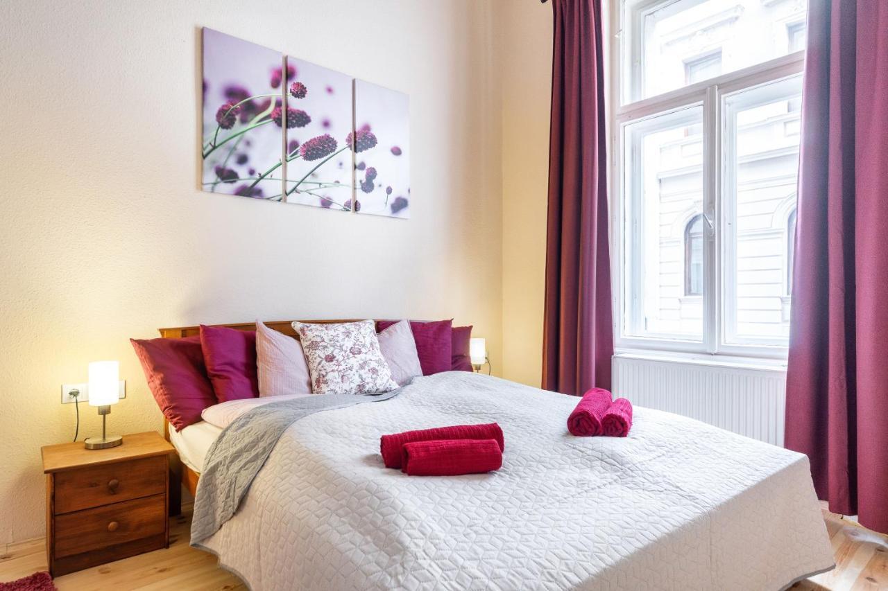 Trendy Grand Boulevard Designer Apartament *