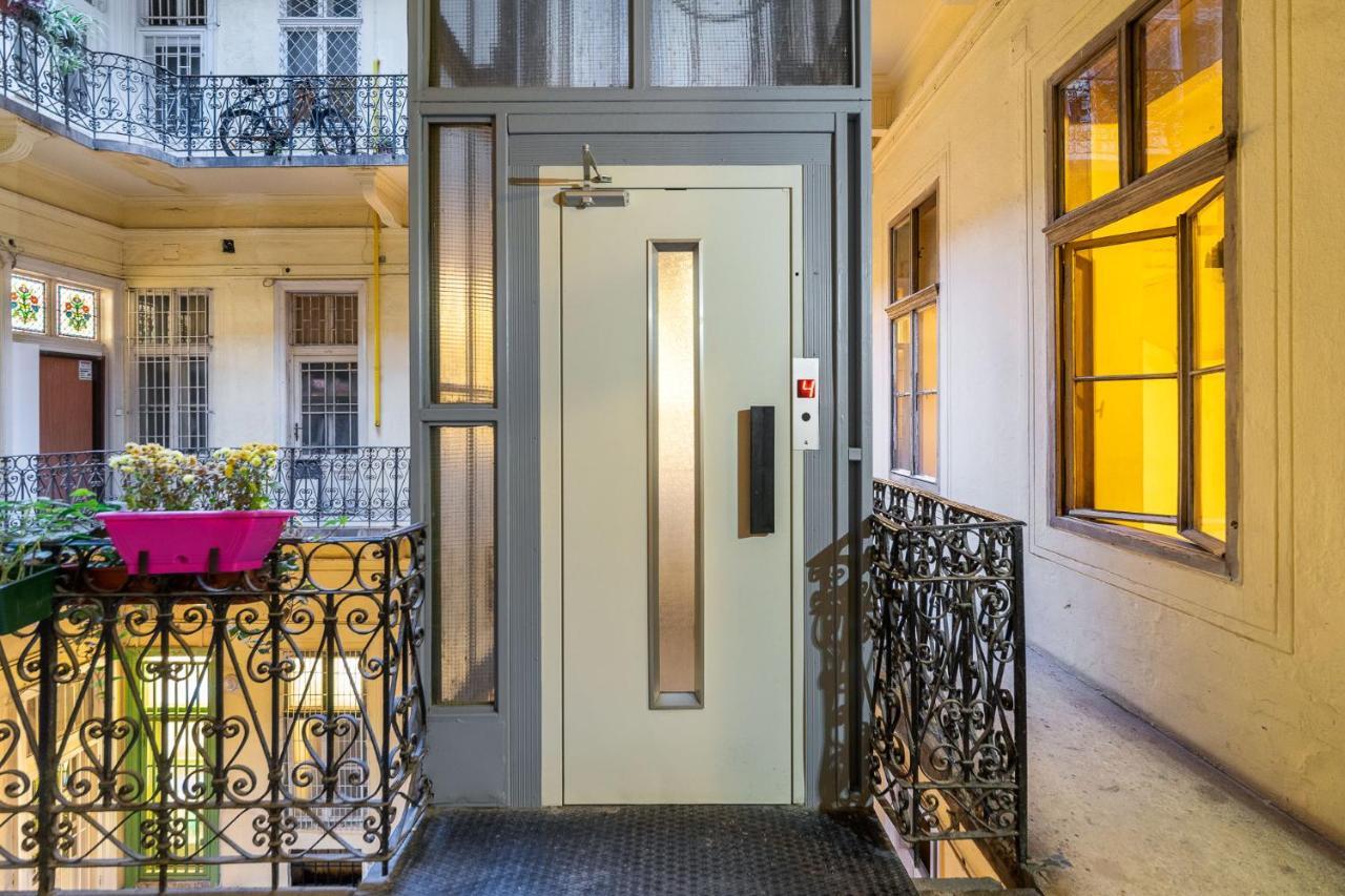 Trendy Grand Boulevard Designer Apartament Budapesta